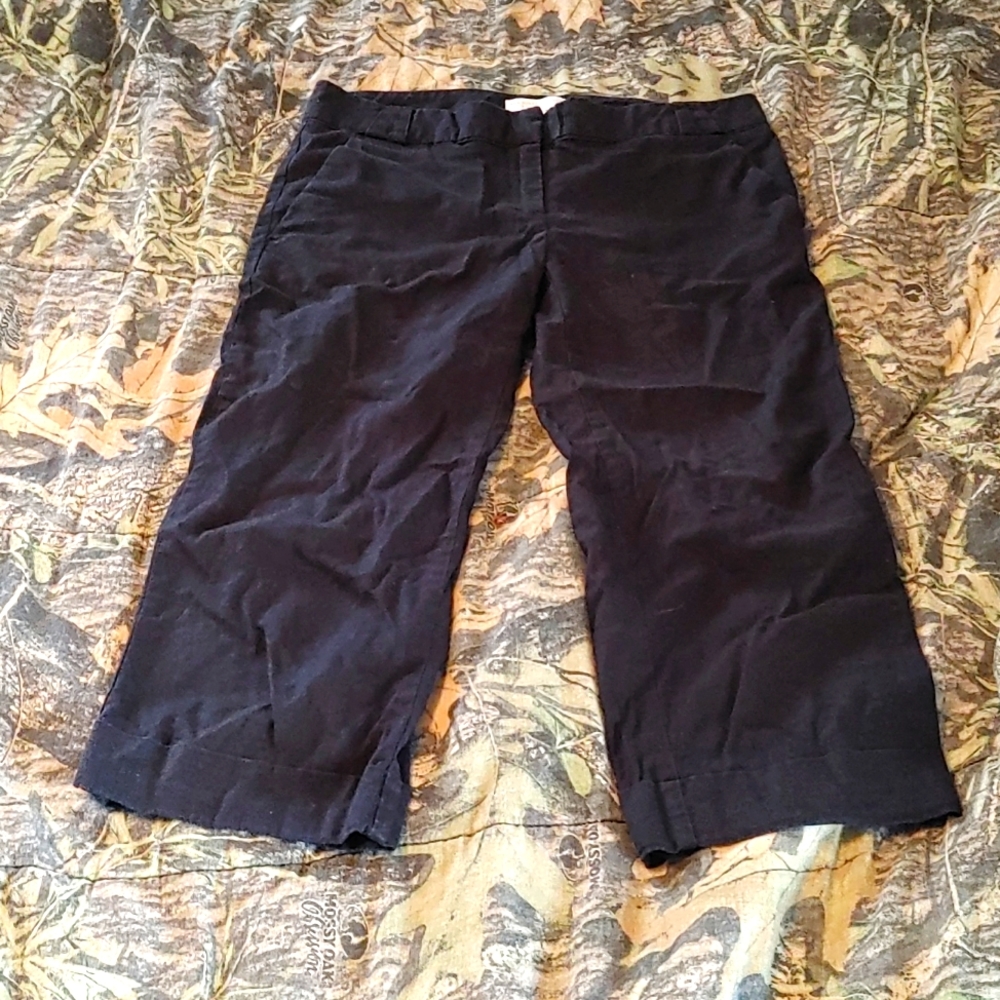 New York & Co black capri size 2